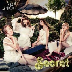 Secret, “Starlight Moonlight”