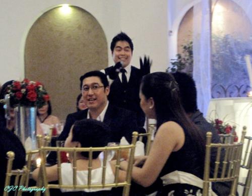 Ganns Deen, a Filipino wedding host in Canberra, with  Canberra wedding guests